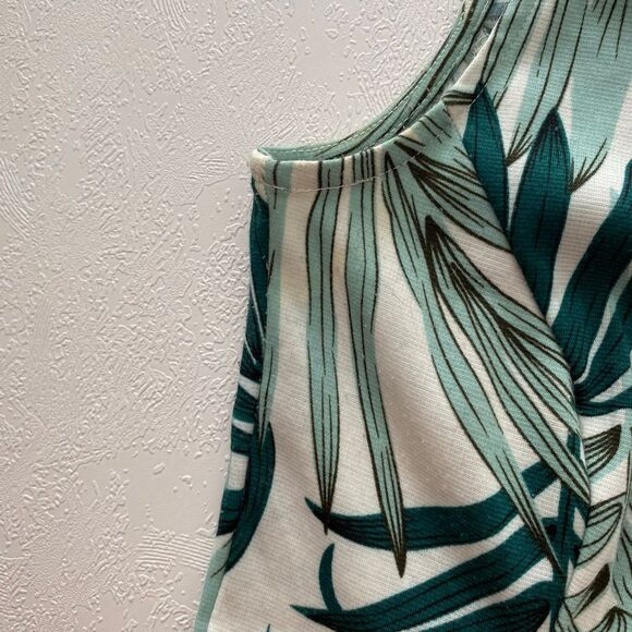H&M Green Palm Leaf Fit & Flare Dress | Tropical V-Neck Sleeveless Dress Size S - Picture 4 of 6